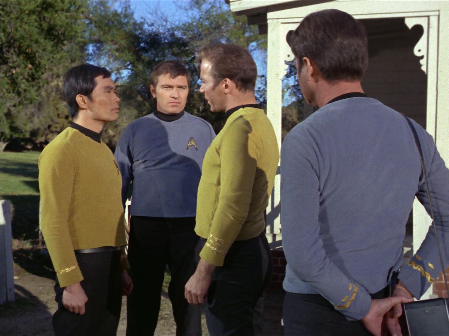 ariane179254_StarTrek_1x24_ThisSideOfParadise_1163.jpg
