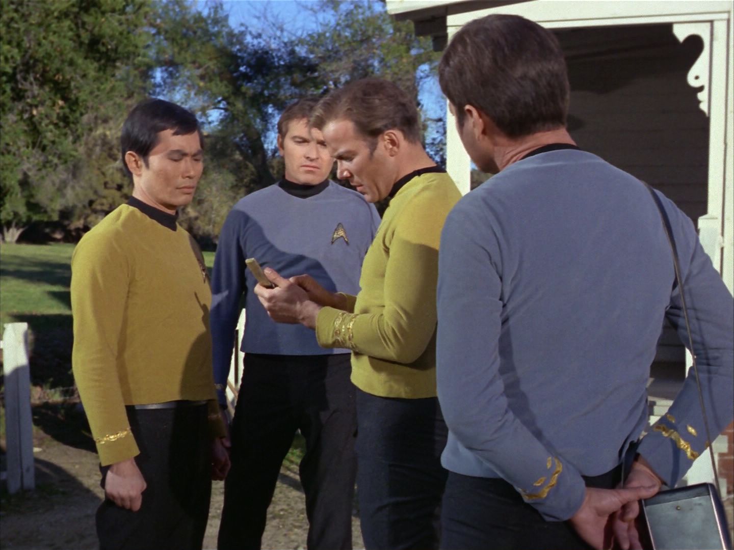 ariane179254_StarTrek_1x24_ThisSideOfParadise_1187.jpg