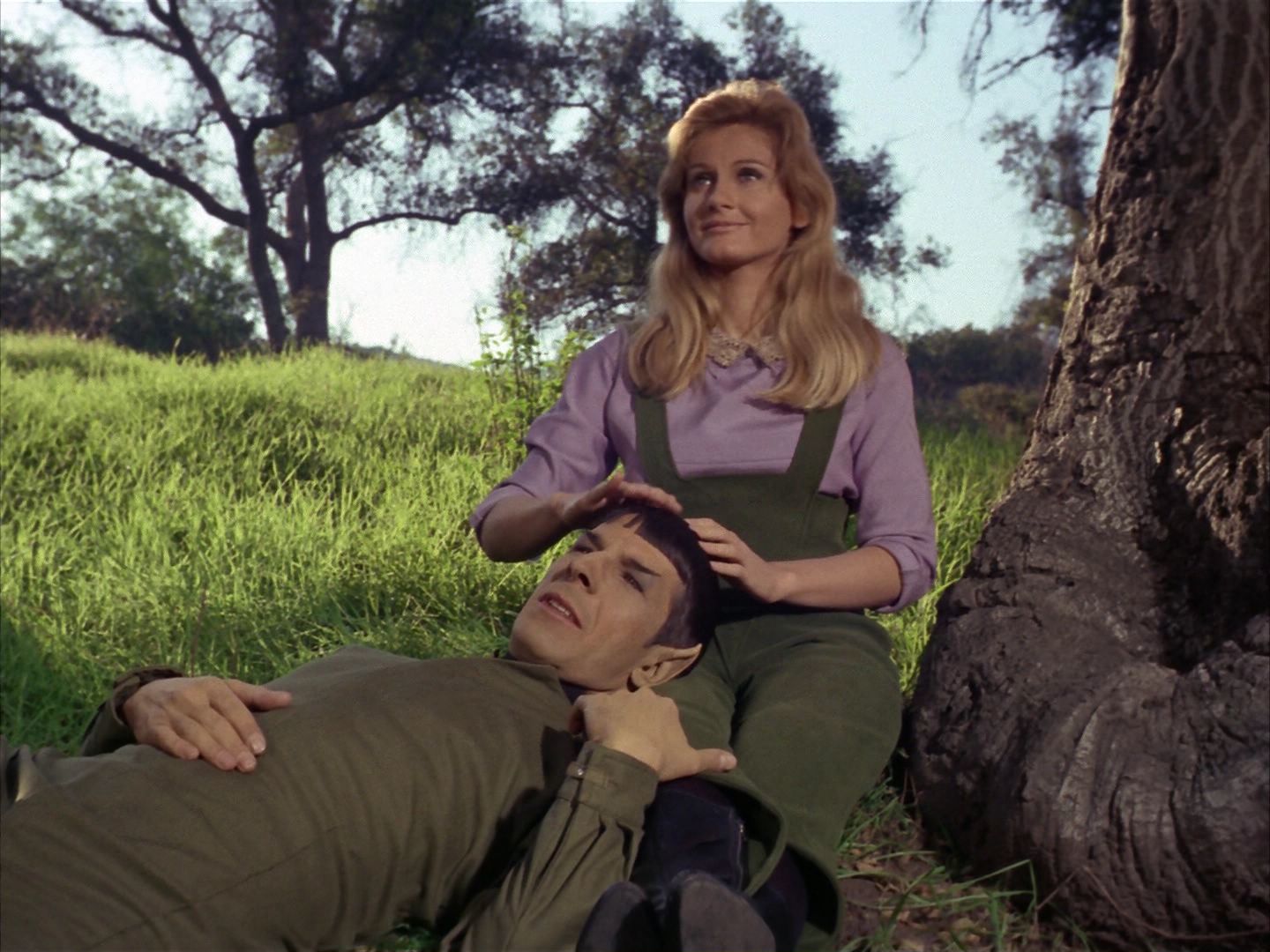 ariane179254_StarTrek_1x24_ThisSideOfParadise_1210.jpg