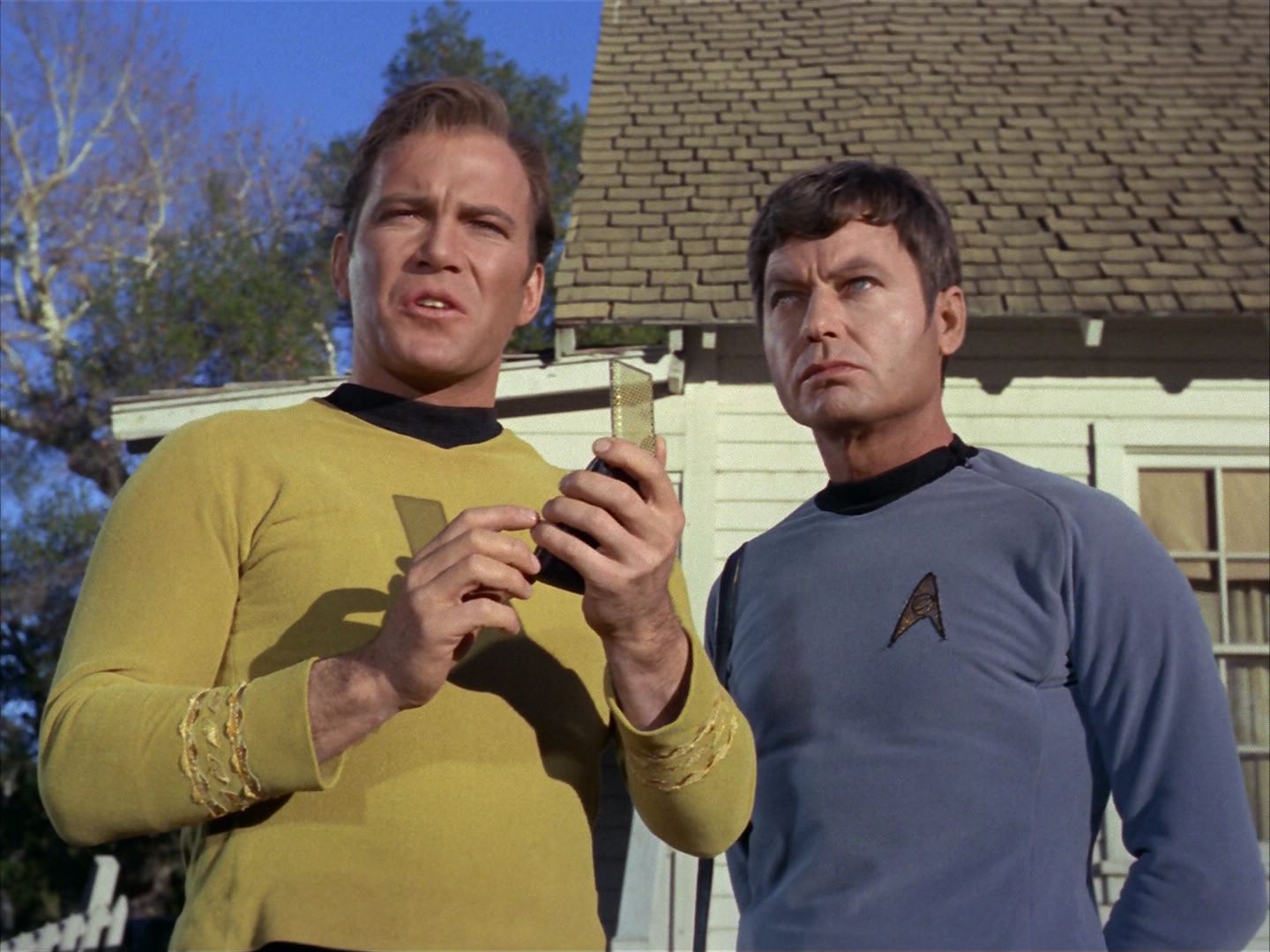 ariane179254_StarTrek_1x24_ThisSideOfParadise_1277.jpg