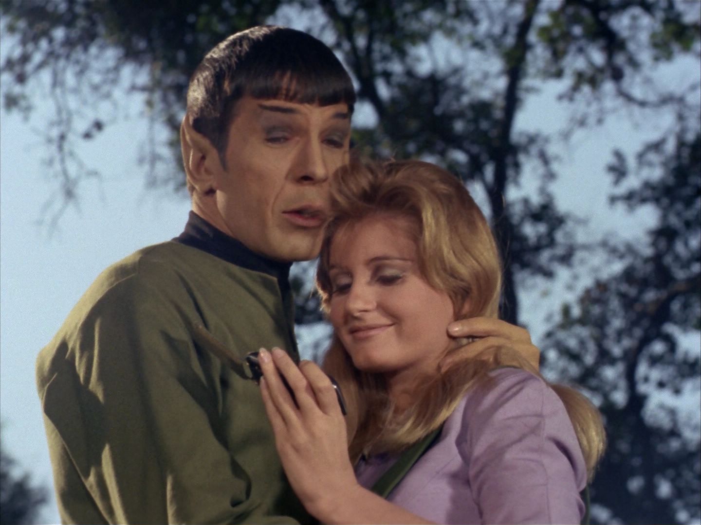 ariane179254_StarTrek_1x24_ThisSideOfParadise_1293.jpg