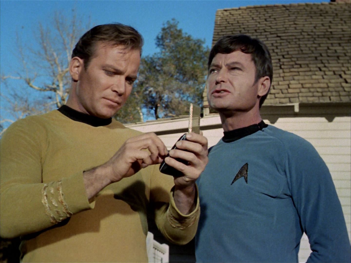 ariane179254_StarTrek_1x24_ThisSideOfParadise_1322.jpg