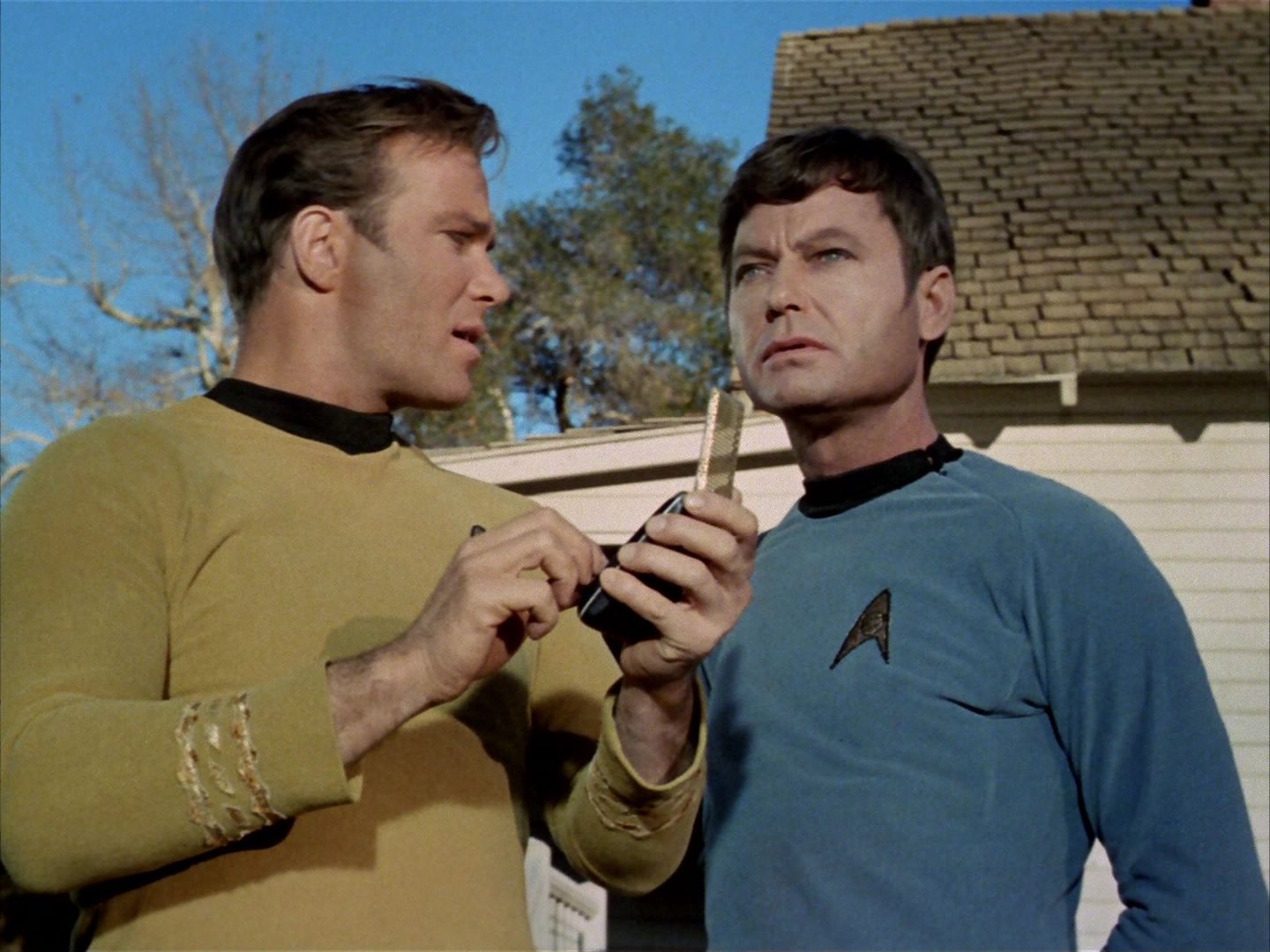 ariane179254_StarTrek_1x24_ThisSideOfParadise_1327.jpg