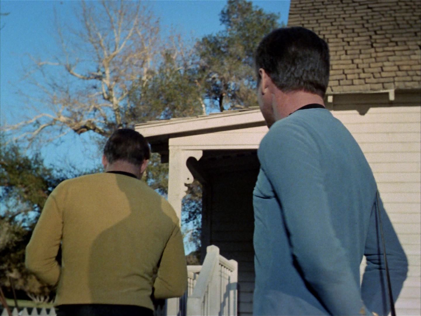 ariane179254_StarTrek_1x24_ThisSideOfParadise_1342.jpg