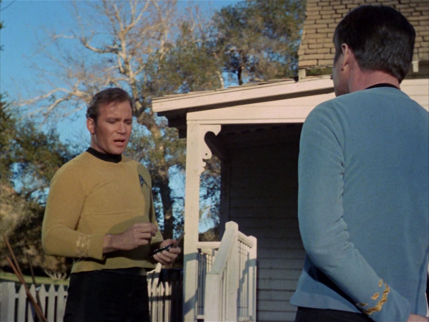 ariane179254_StarTrek_1x24_ThisSideOfParadise_1345.jpg