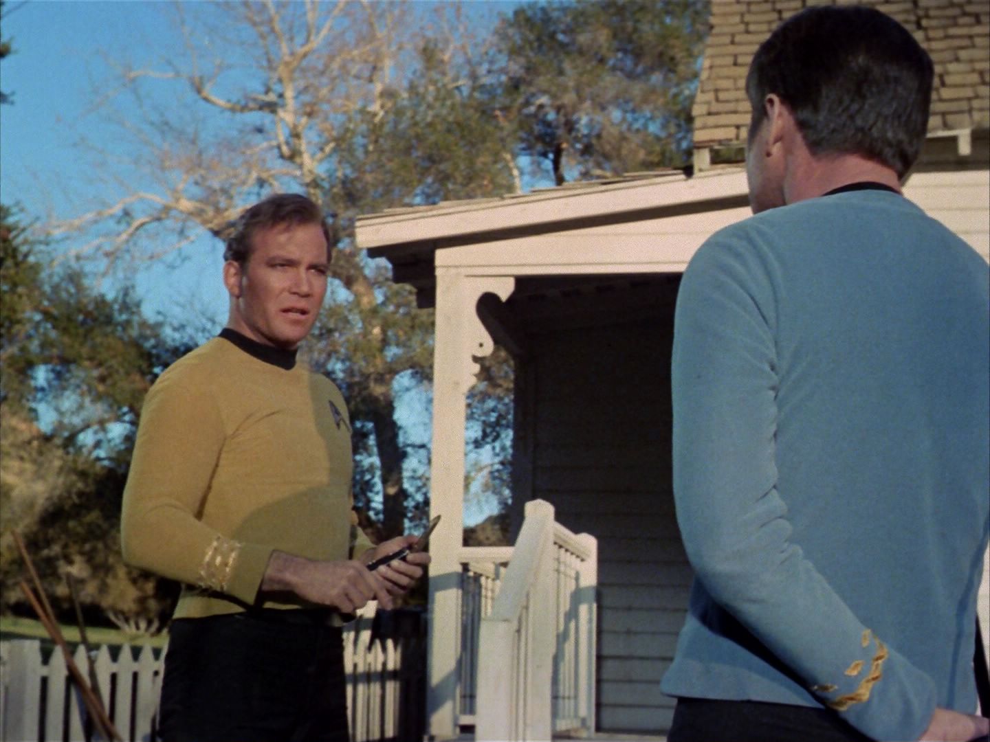 ariane179254_StarTrek_1x24_ThisSideOfParadise_1350.jpg
