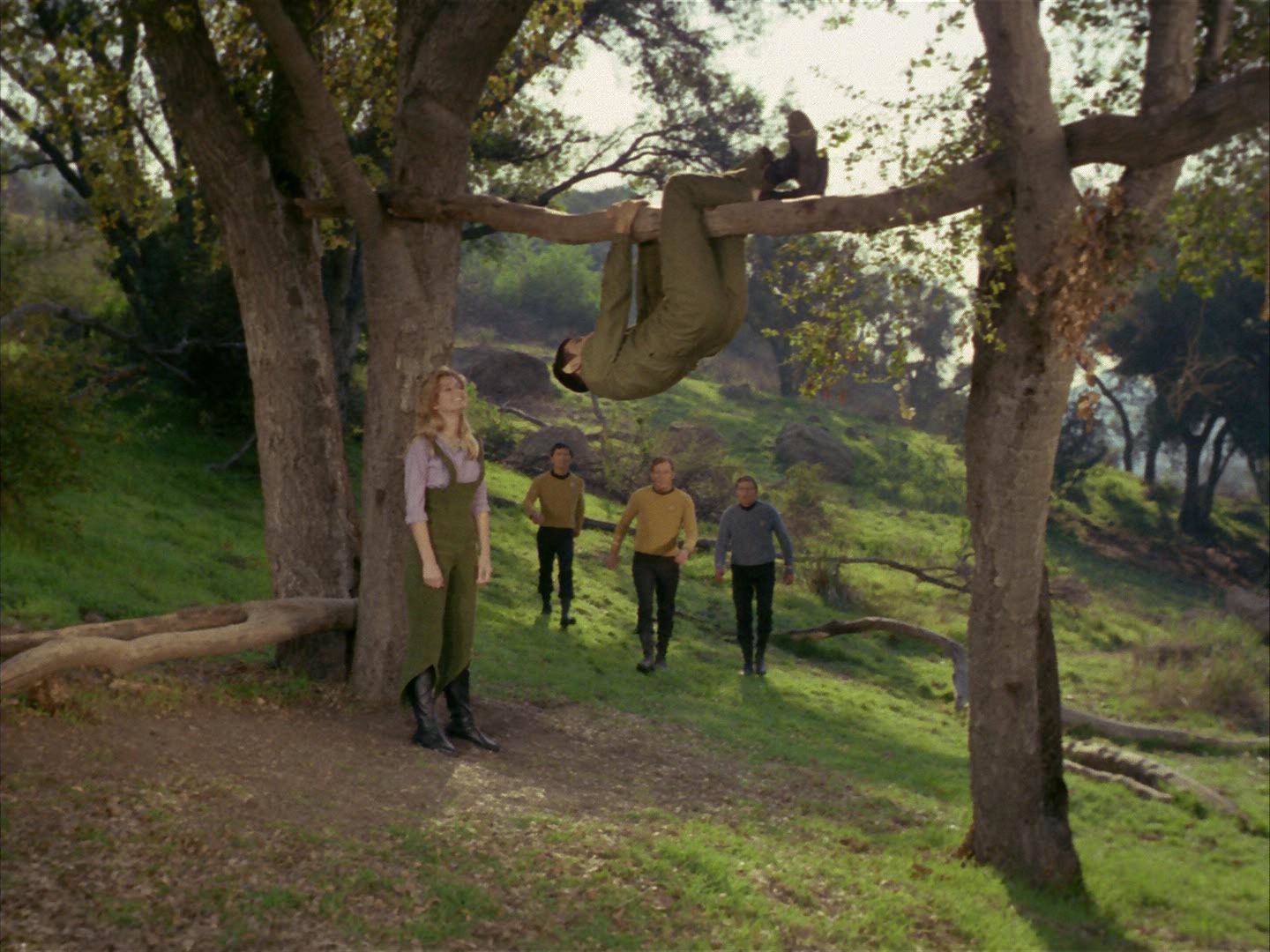 ariane179254_StarTrek_1x24_ThisSideOfParadise_1423.jpg