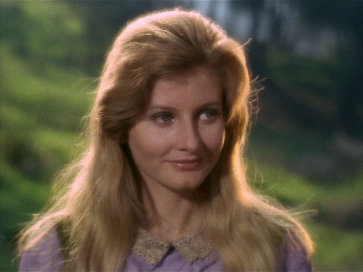 ariane179254_StarTrek_1x24_ThisSideOfParadise_1445.jpg