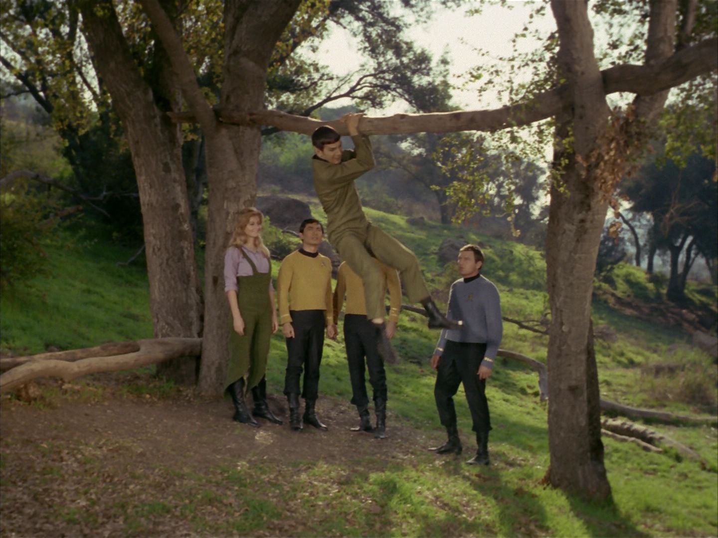 ariane179254_StarTrek_1x24_ThisSideOfParadise_1471.jpg