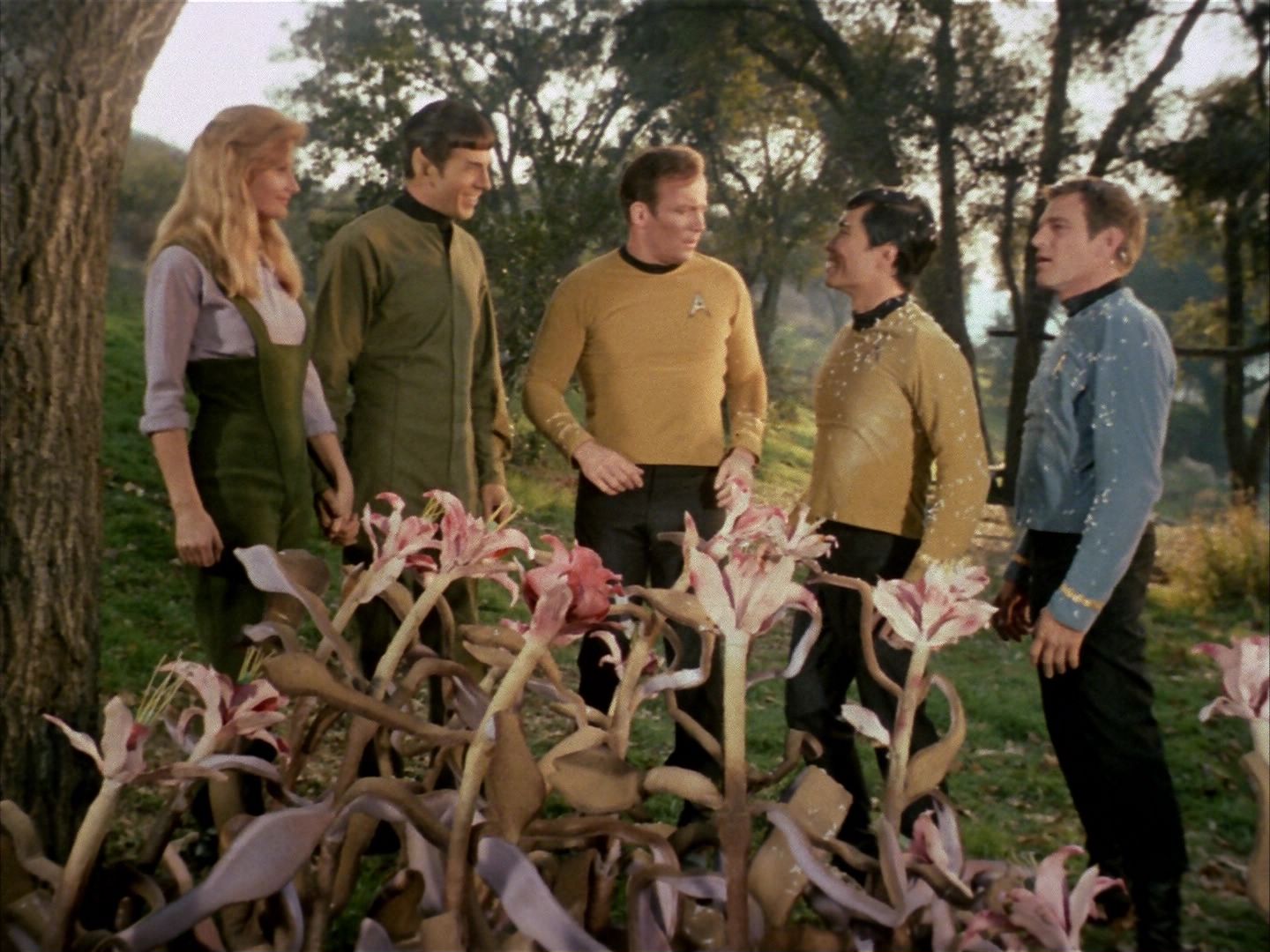 ariane179254_StarTrek_1x24_ThisSideOfParadise_1503.jpg