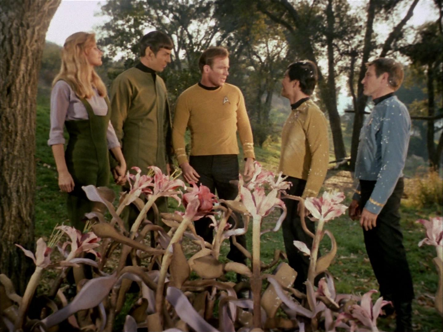 ariane179254_StarTrek_1x24_ThisSideOfParadise_1521.jpg