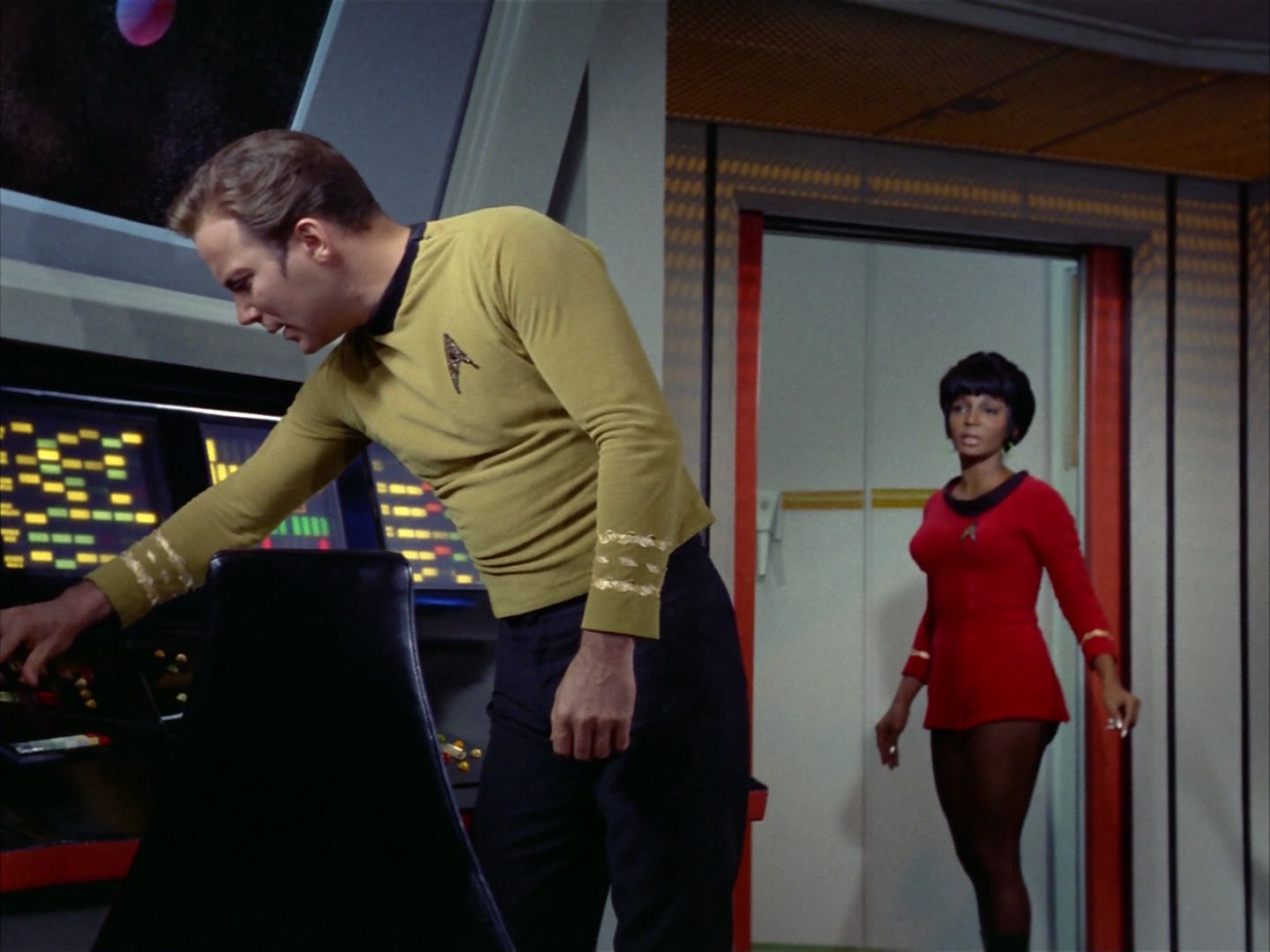 ariane179254_StarTrek_1x24_ThisSideOfParadise_1614.jpg