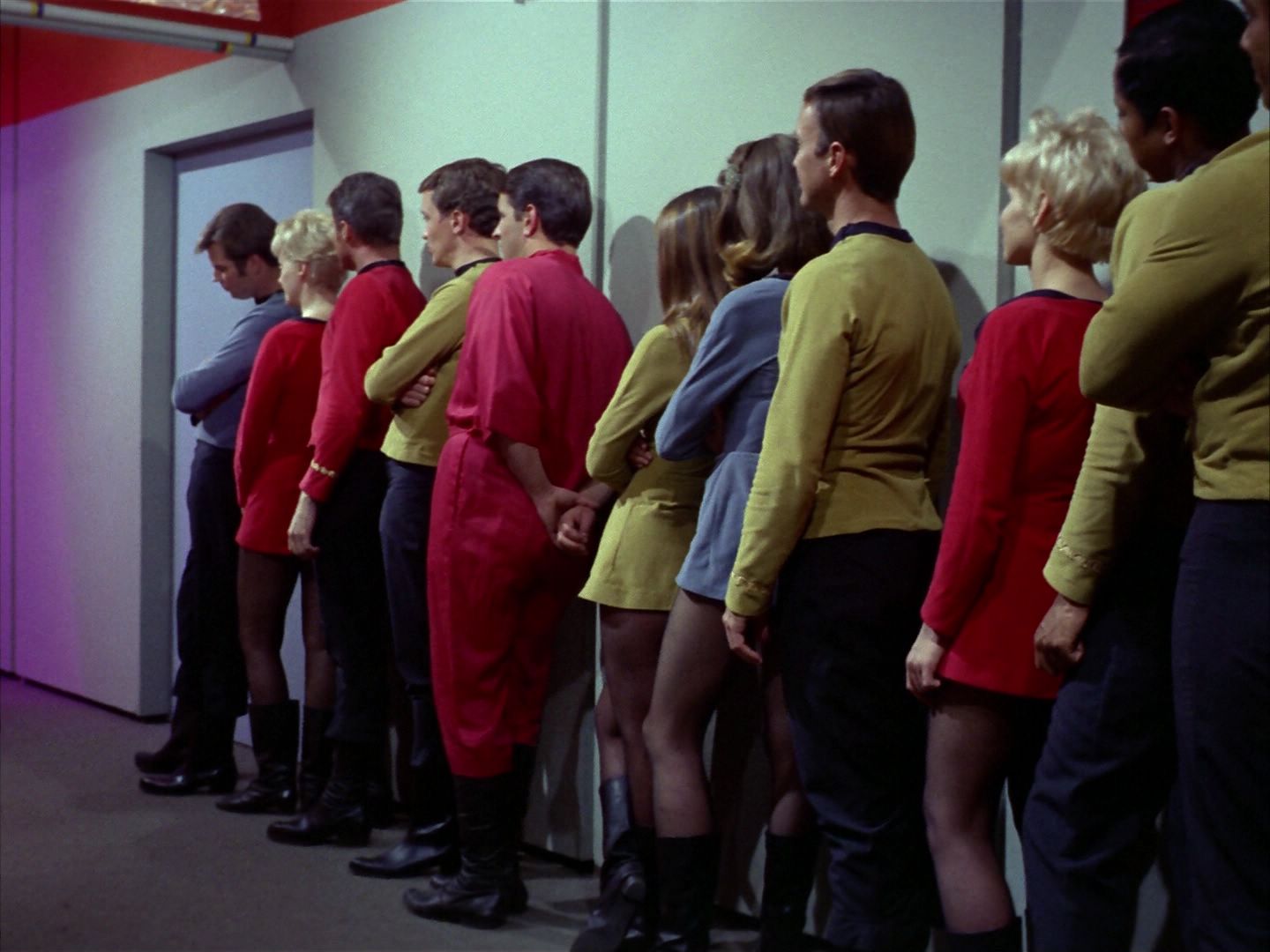 ariane179254_StarTrek_1x24_ThisSideOfParadise_1638.jpg
