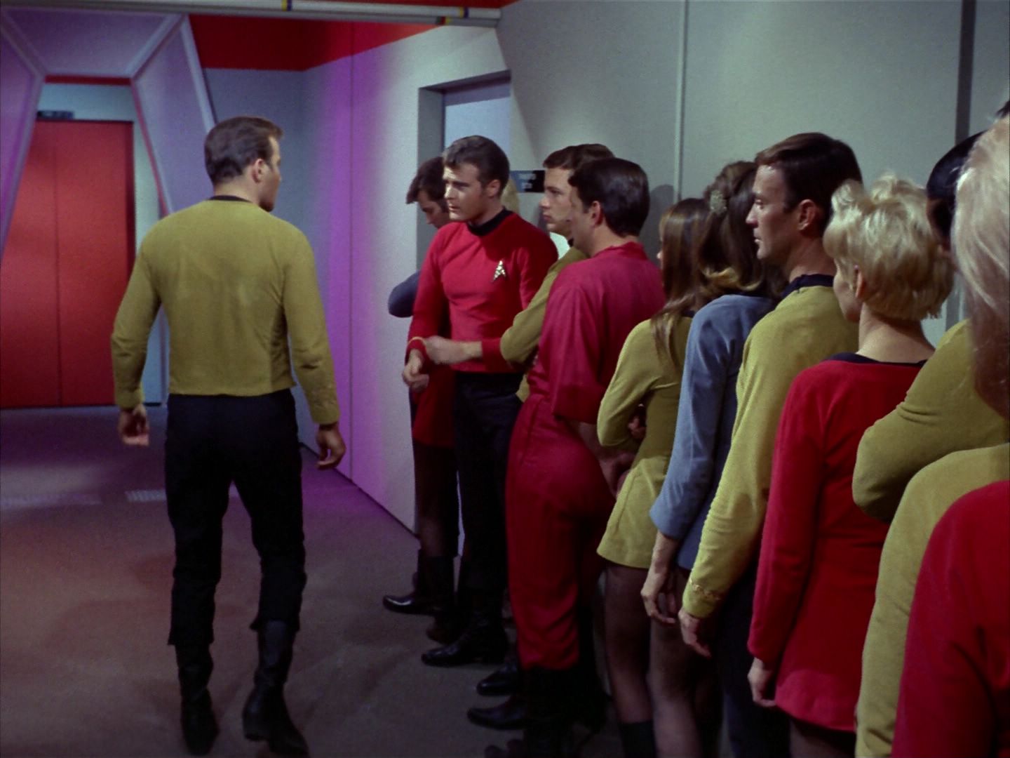 ariane179254_StarTrek_1x24_ThisSideOfParadise_1645.jpg