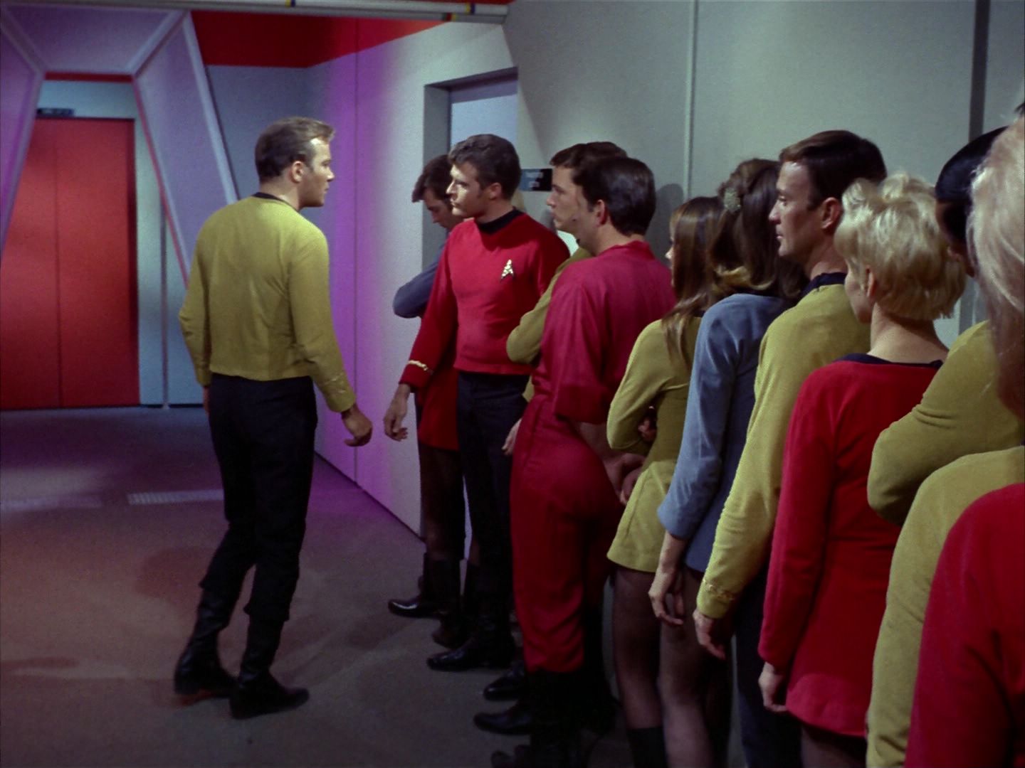 ariane179254_StarTrek_1x24_ThisSideOfParadise_1646.jpg