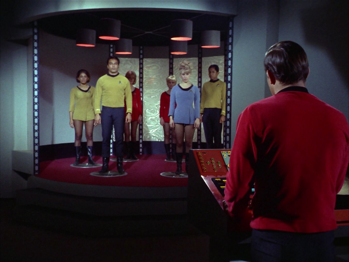 ariane179254_StarTrek_1x24_ThisSideOfParadise_1694.jpg