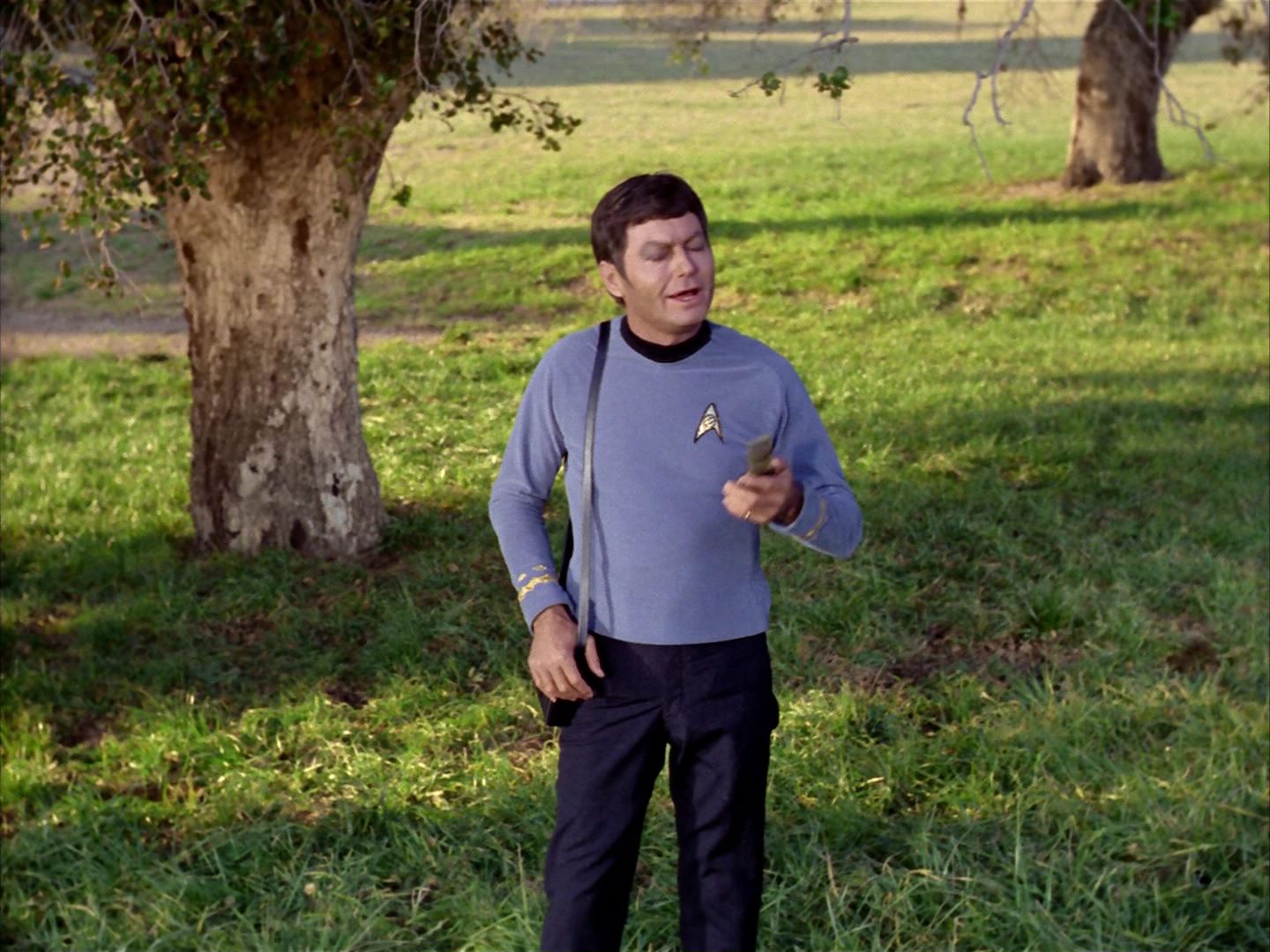 ariane179254_StarTrek_1x24_ThisSideOfParadise_1723.jpg
