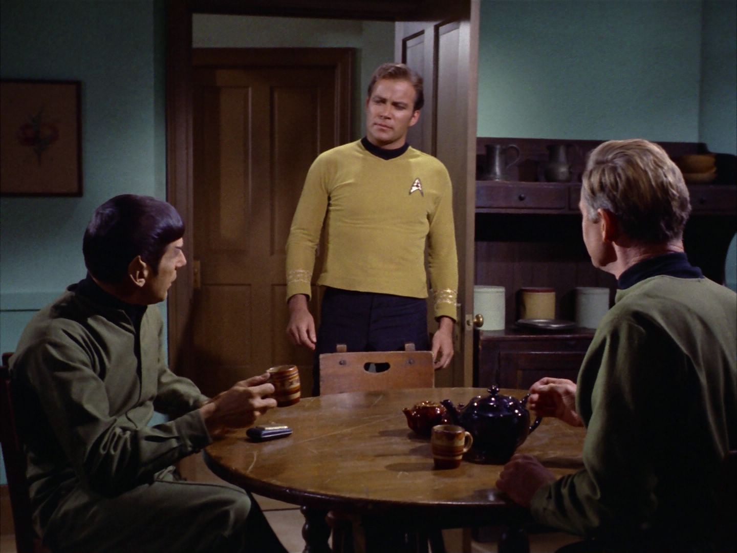 ariane179254_StarTrek_1x24_ThisSideOfParadise_1770.jpg