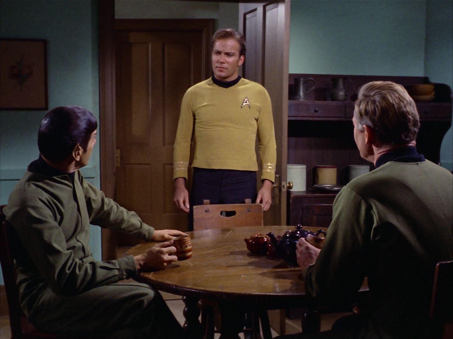 ariane179254_StarTrek_1x24_ThisSideOfParadise_1774.jpg