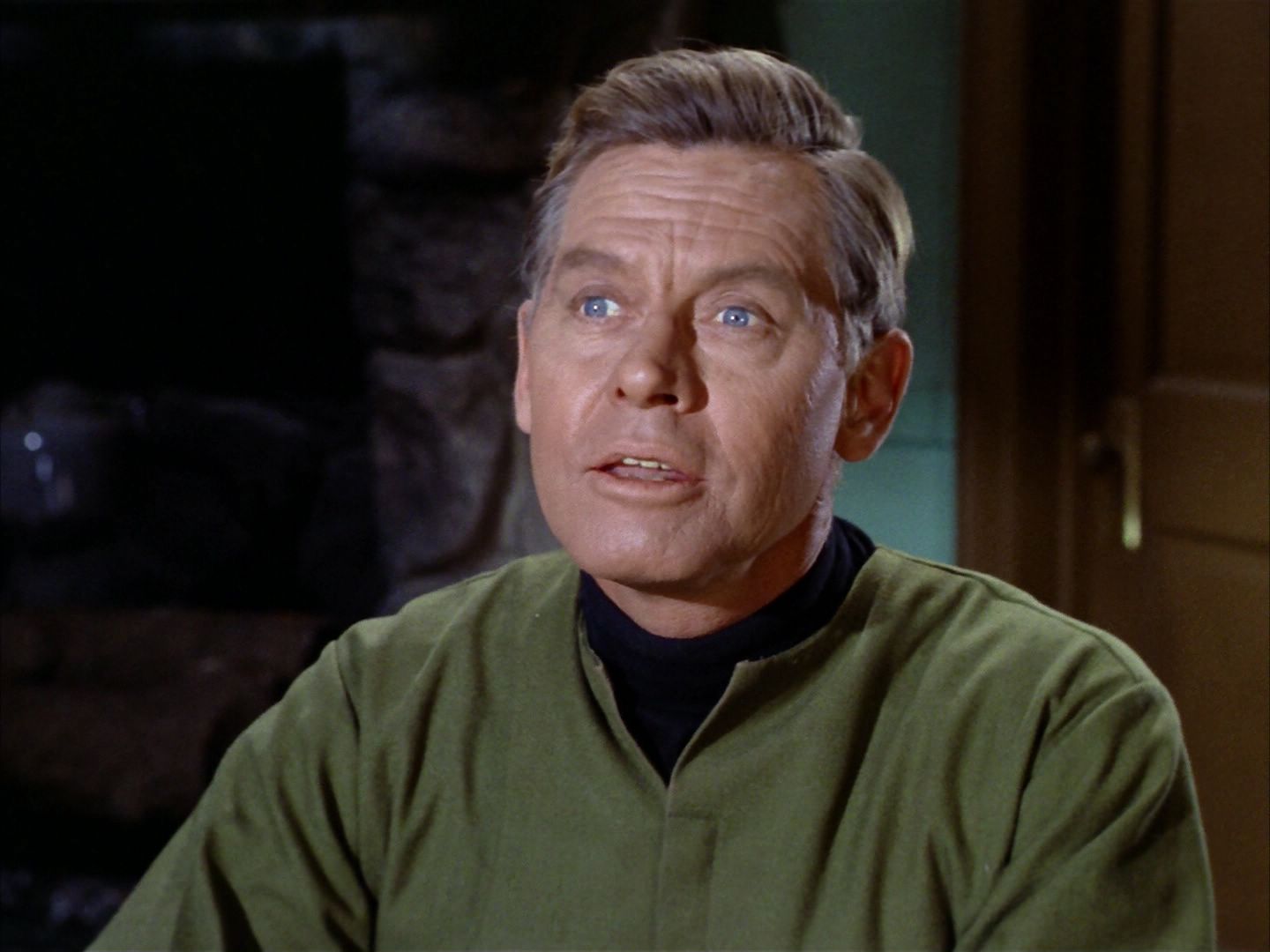 ariane179254_StarTrek_1x24_ThisSideOfParadise_1807.jpg