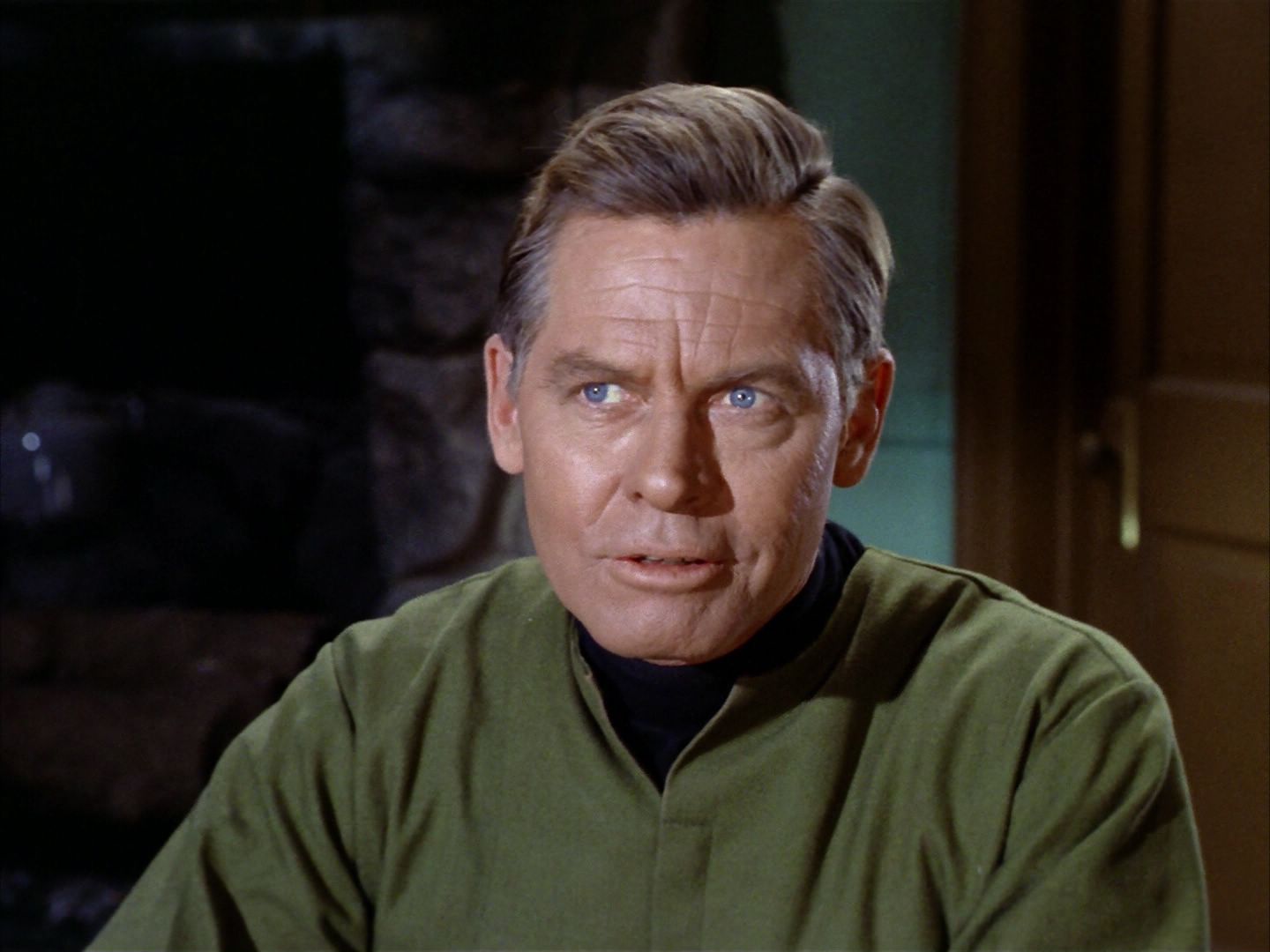 ariane179254_StarTrek_1x24_ThisSideOfParadise_1808.jpg