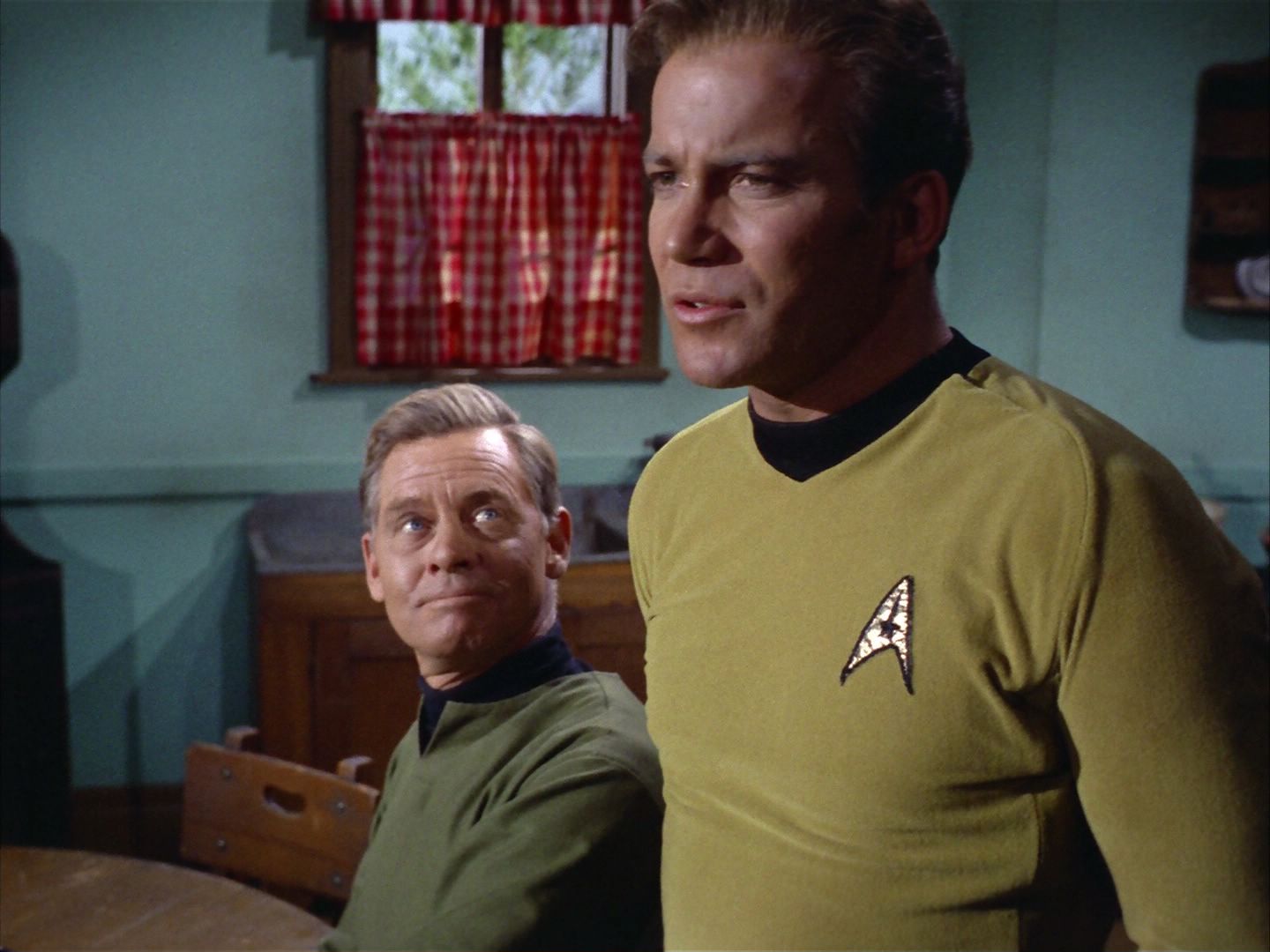 ariane179254_StarTrek_1x24_ThisSideOfParadise_1839.jpg