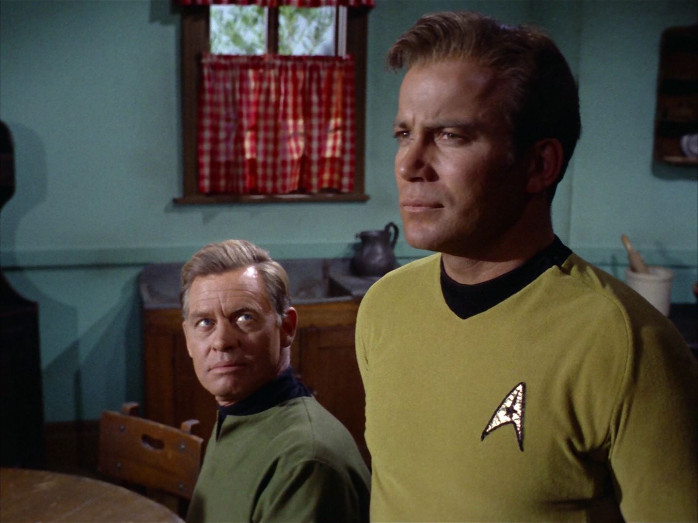 ariane179254_StarTrek_1x24_ThisSideOfParadise_1850.jpg