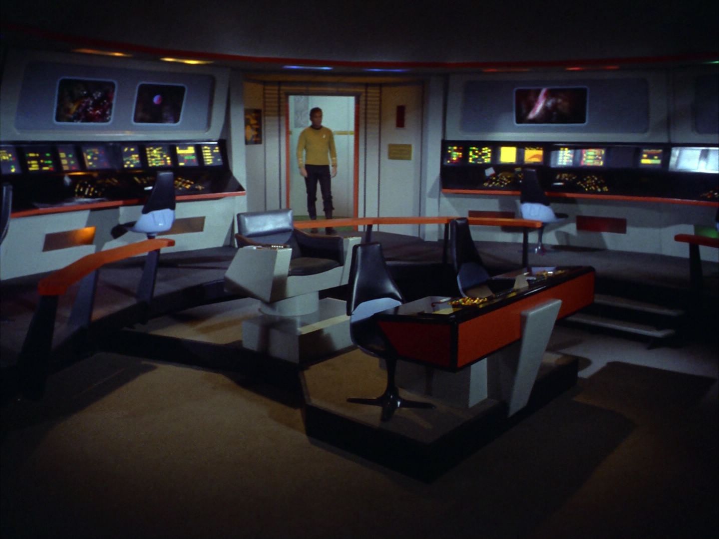 ariane179254_StarTrek_1x24_ThisSideOfParadise_1868.jpg