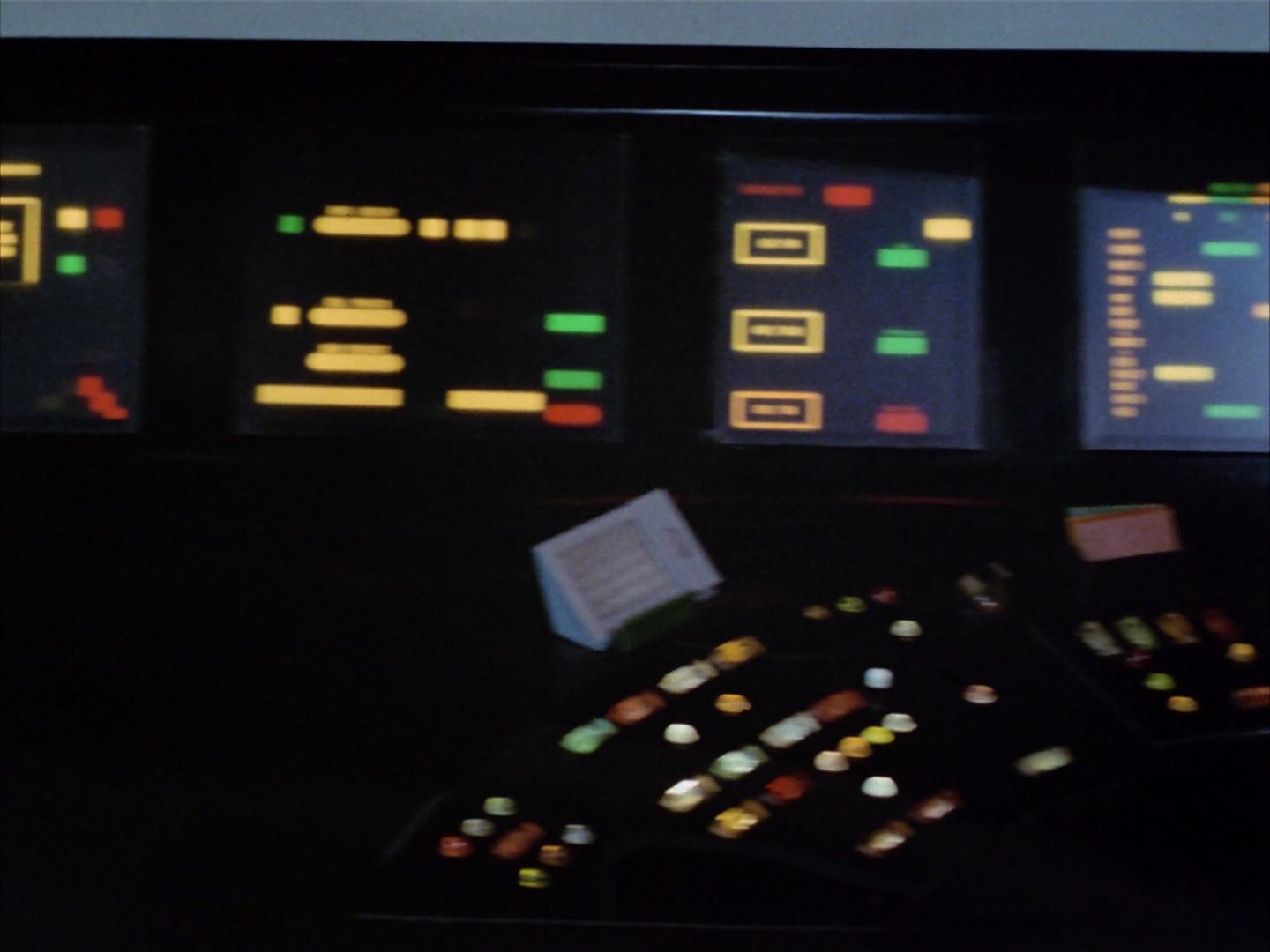 ariane179254_StarTrek_1x24_ThisSideOfParadise_1888.jpg