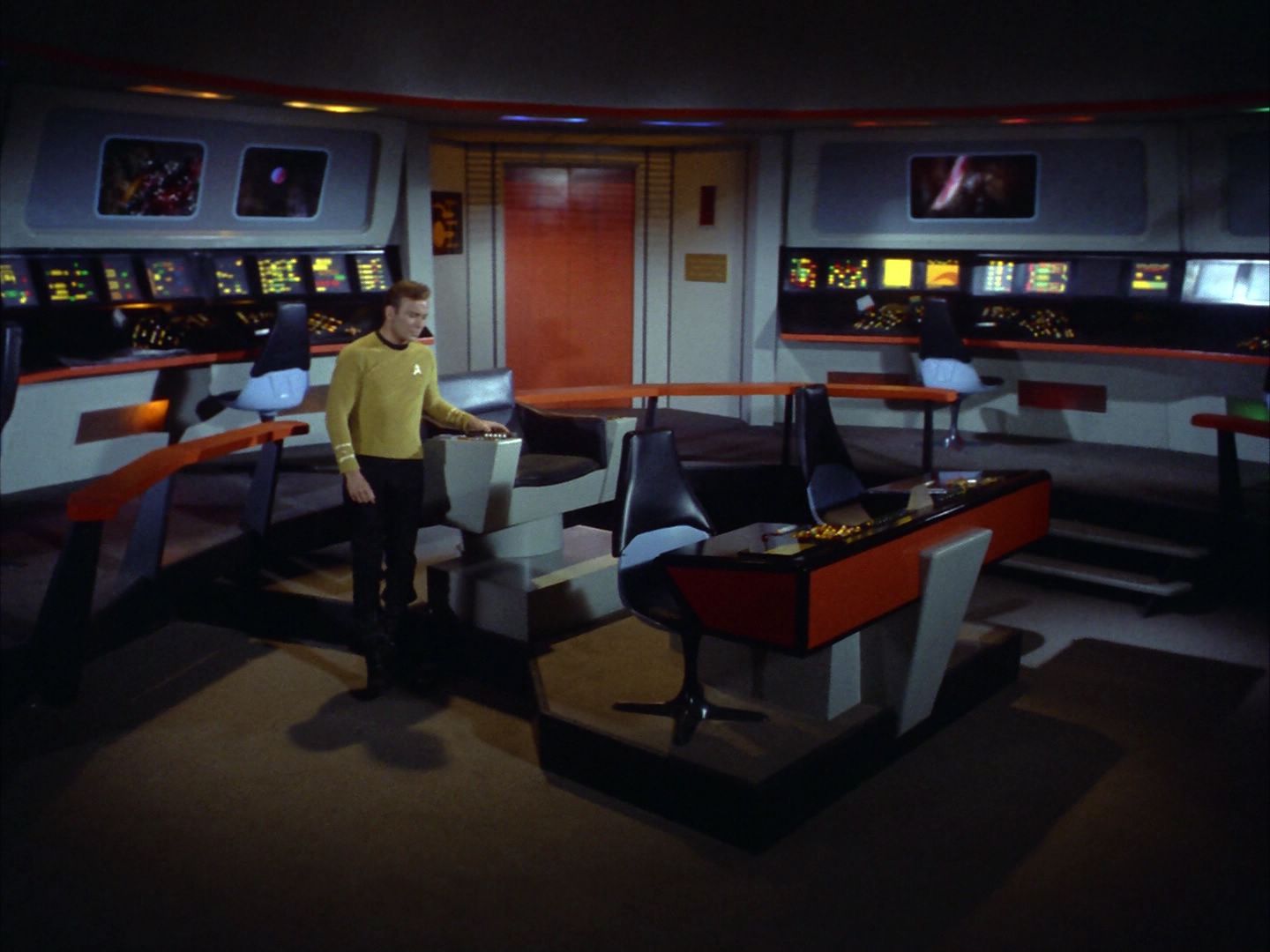 ariane179254_StarTrek_1x24_ThisSideOfParadise_1913.jpg