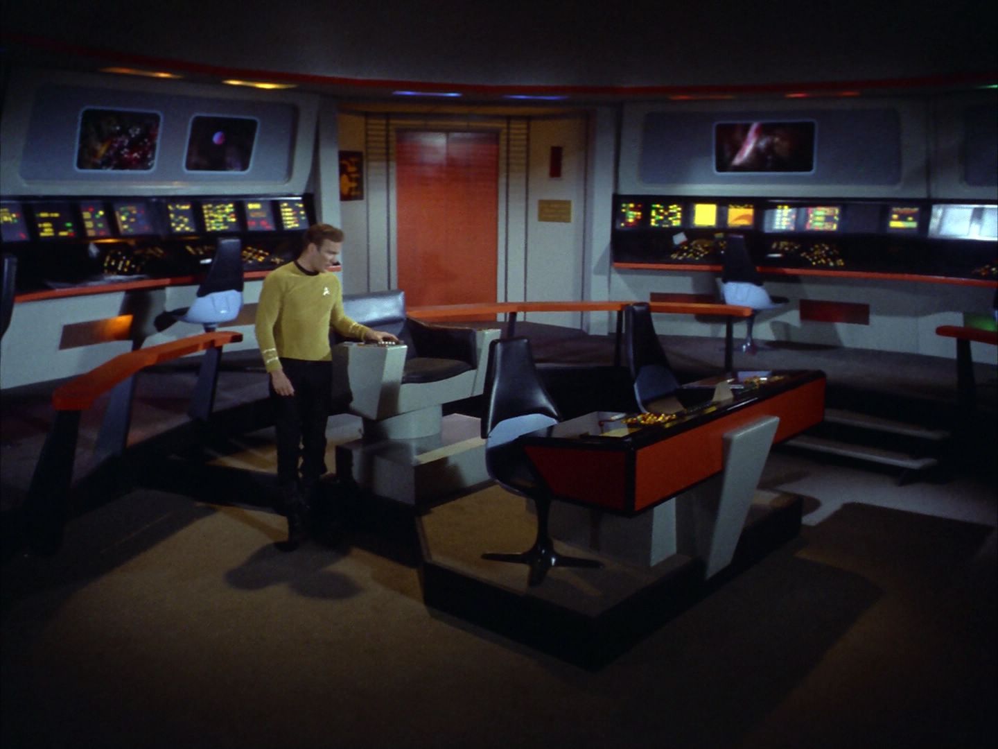ariane179254_StarTrek_1x24_ThisSideOfParadise_1921.jpg
