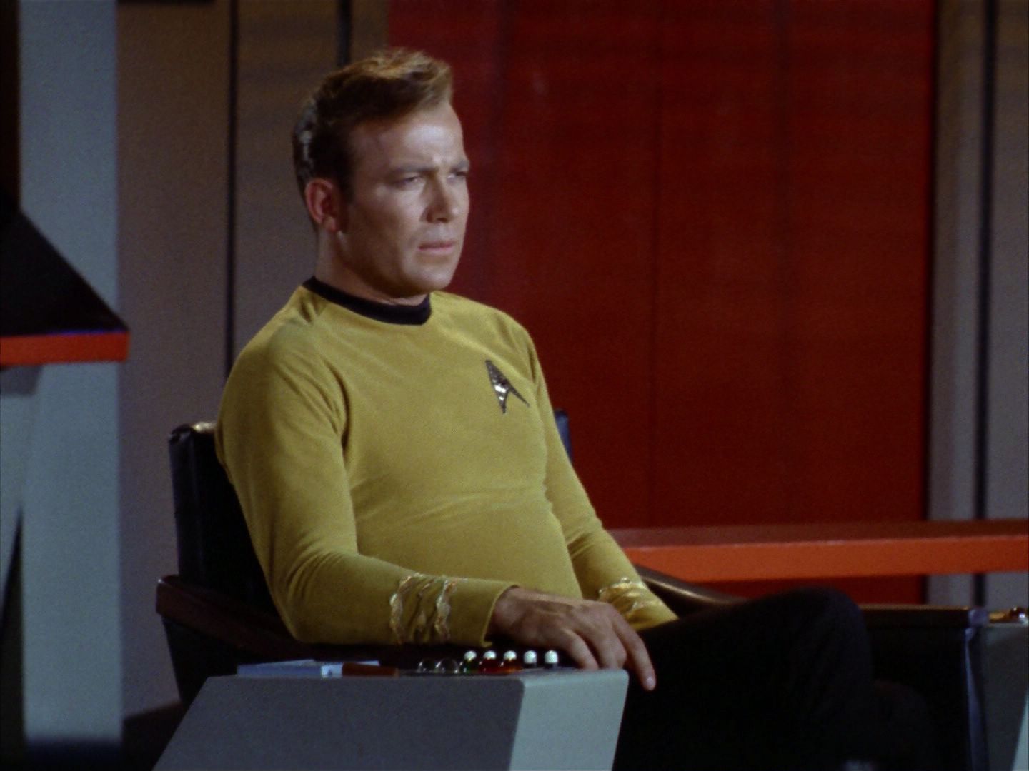 ariane179254_StarTrek_1x24_ThisSideOfParadise_1948.jpg