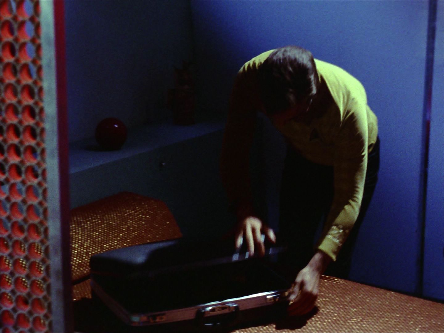 ariane179254_StarTrek_1x24_ThisSideOfParadise_2112.jpg