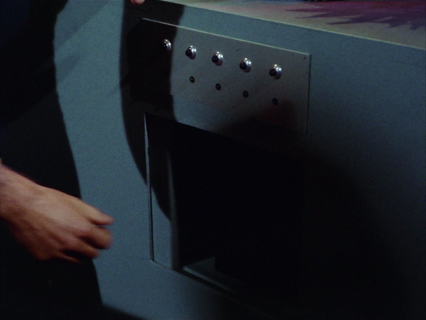 ariane179254_StarTrek_1x24_ThisSideOfParadise_2132.jpg