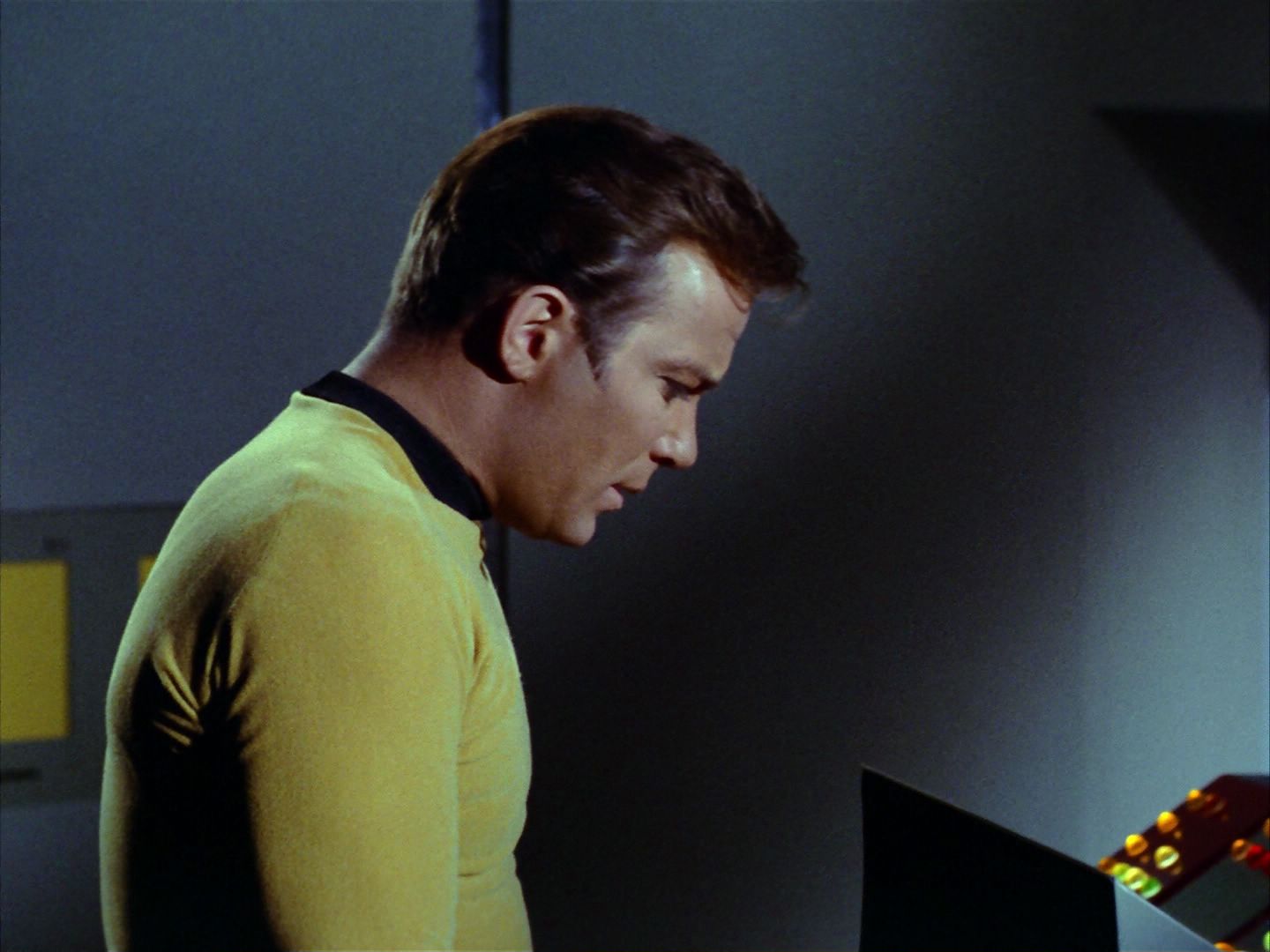 ariane179254_StarTrek_1x24_ThisSideOfParadise_2182.jpg