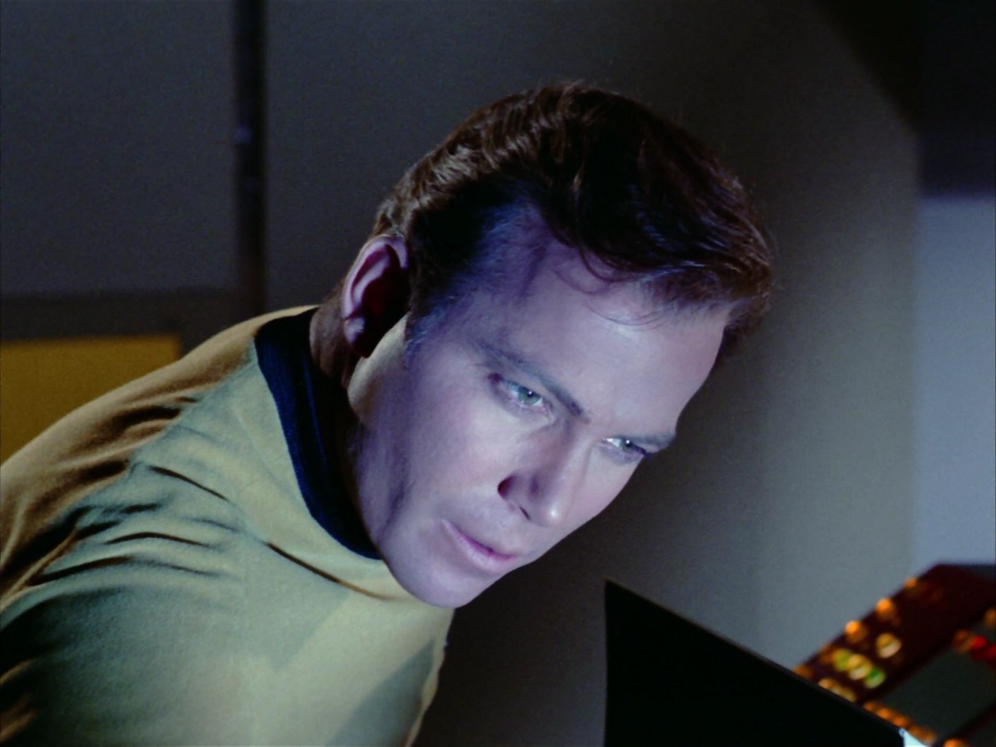 ariane179254_StarTrek_1x24_ThisSideOfParadise_2194.jpg