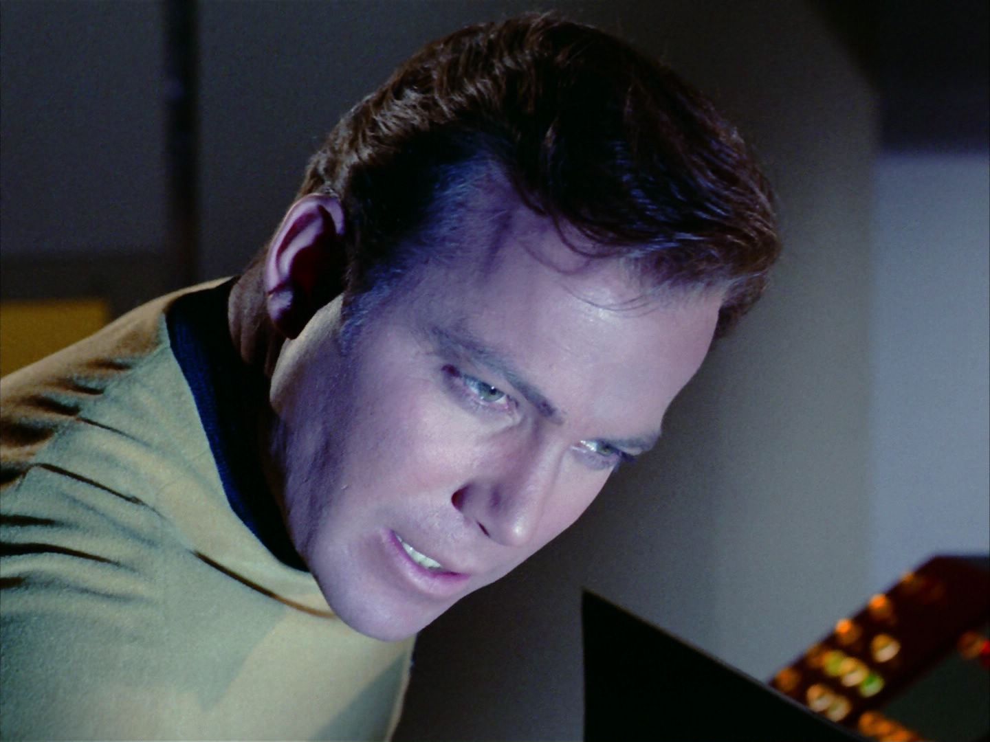 ariane179254_StarTrek_1x24_ThisSideOfParadise_2197.jpg