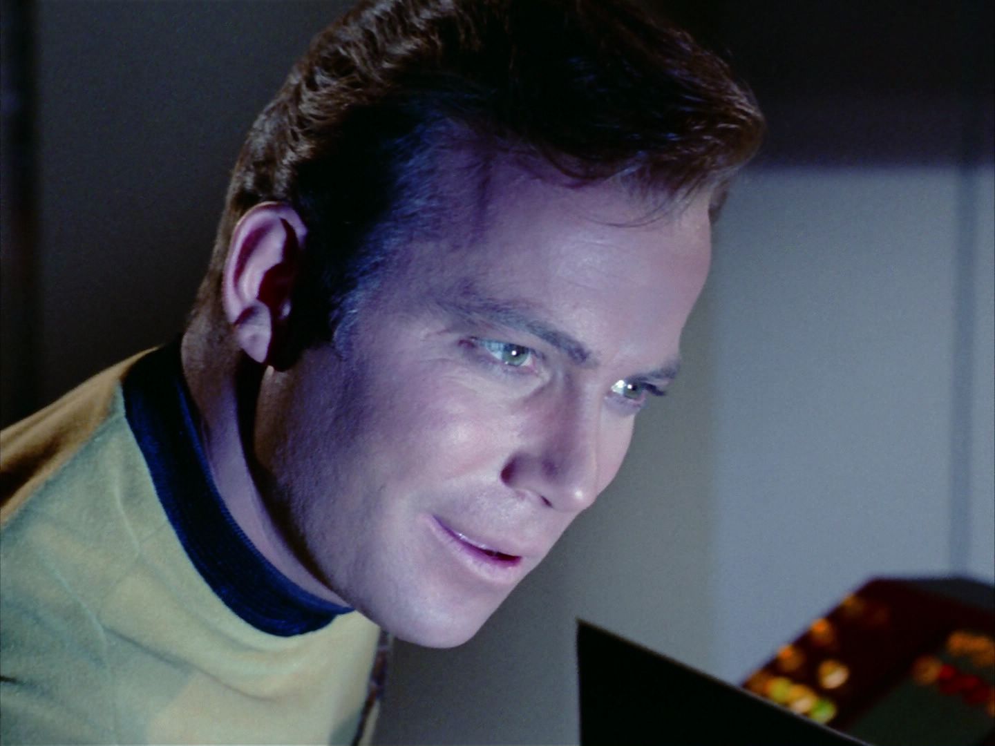 ariane179254_StarTrek_1x24_ThisSideOfParadise_2227.jpg