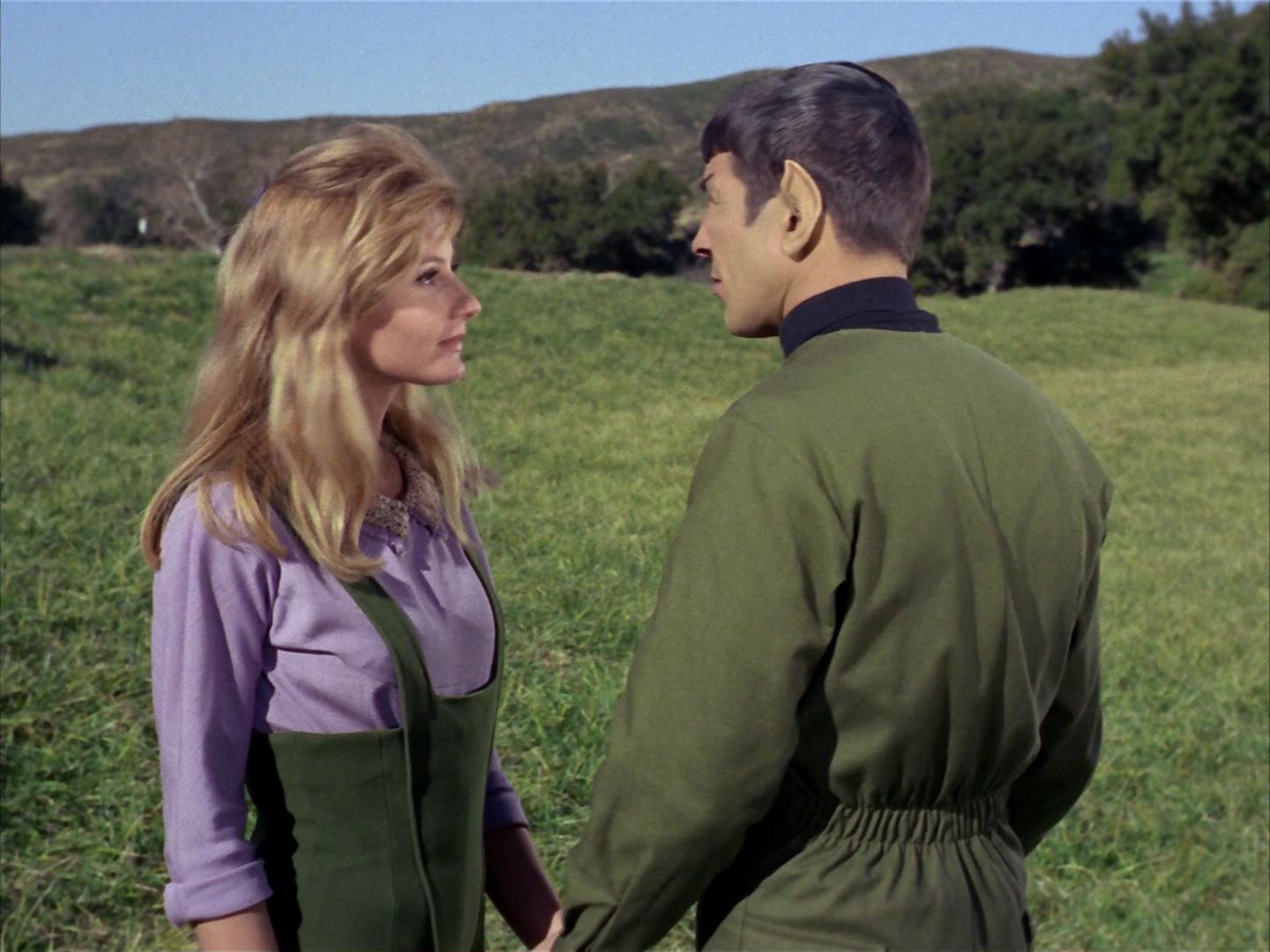 ariane179254_StarTrek_1x24_ThisSideOfParadise_2269.jpg