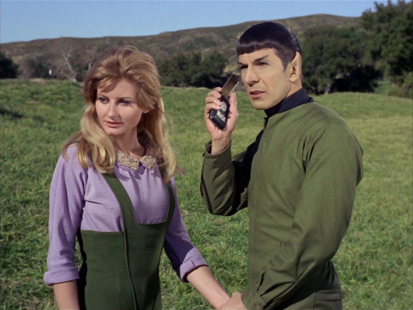 ariane179254_StarTrek_1x24_ThisSideOfParadise_2275.jpg