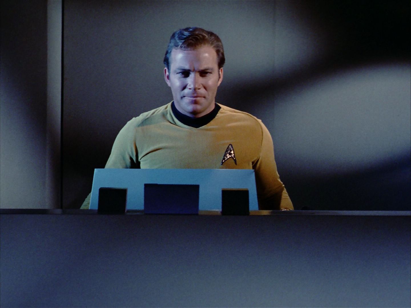 ariane179254_StarTrek_1x24_ThisSideOfParadise_2276.jpg