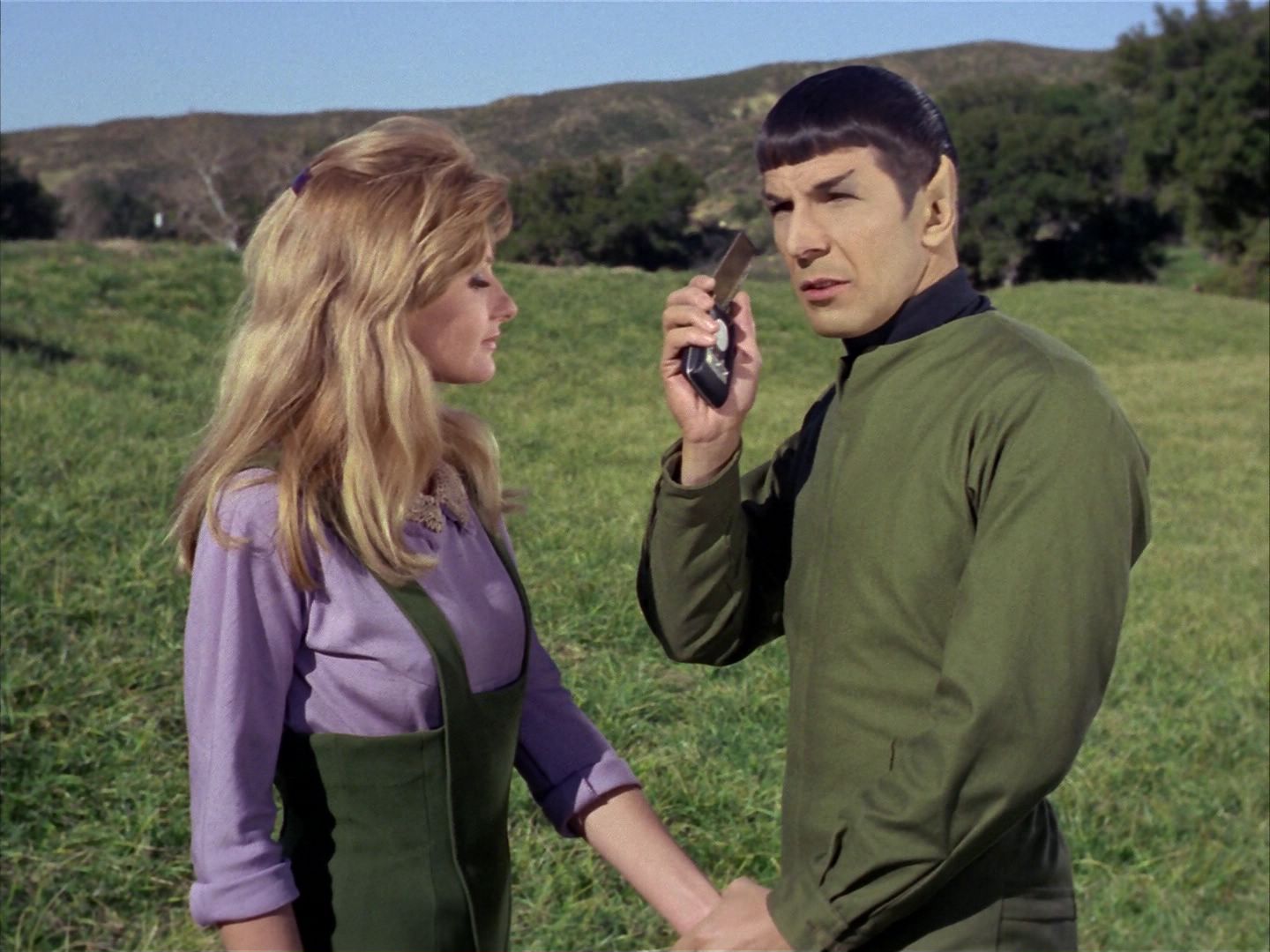 ariane179254_StarTrek_1x24_ThisSideOfParadise_2287.jpg