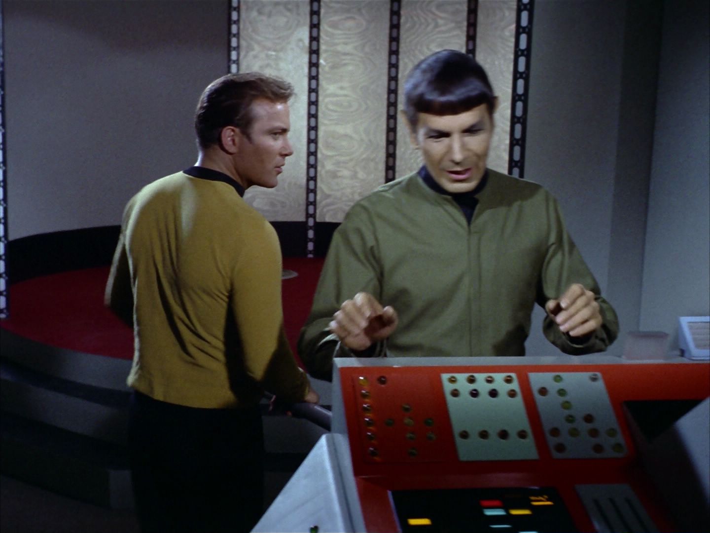 ariane179254_StarTrek_1x24_ThisSideOfParadise_2358.jpg