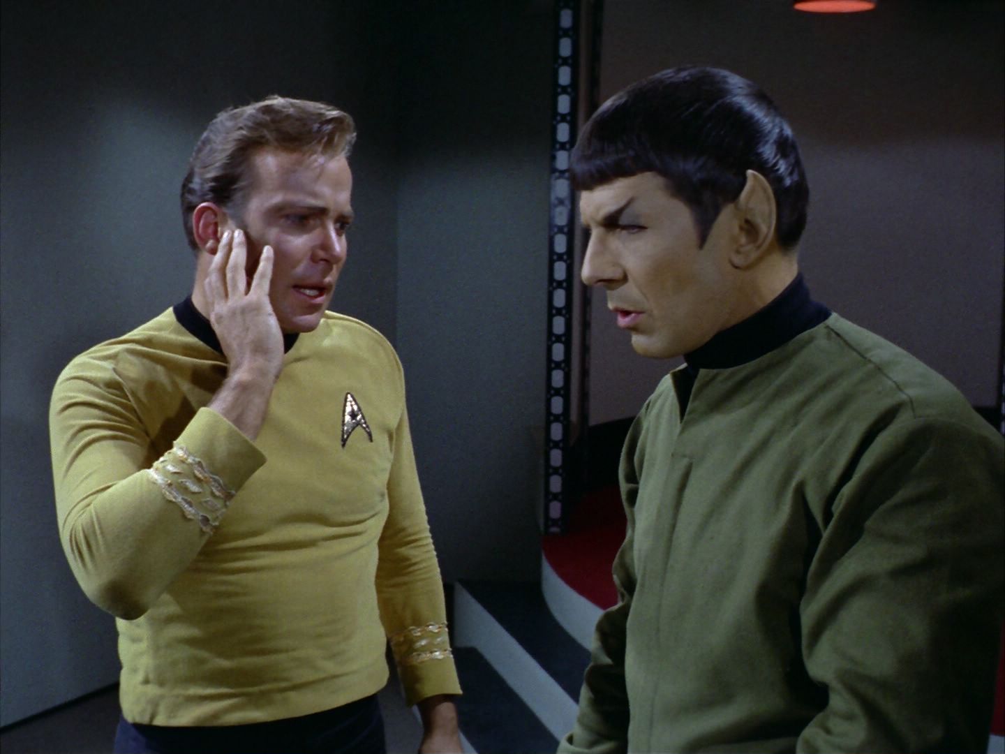 ariane179254_StarTrek_1x24_ThisSideOfParadise_2476.jpg