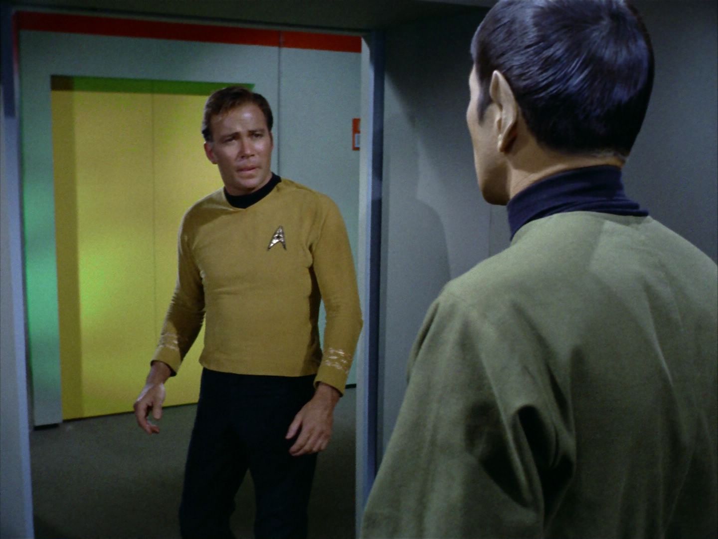 ariane179254_StarTrek_1x24_ThisSideOfParadise_2540.jpg