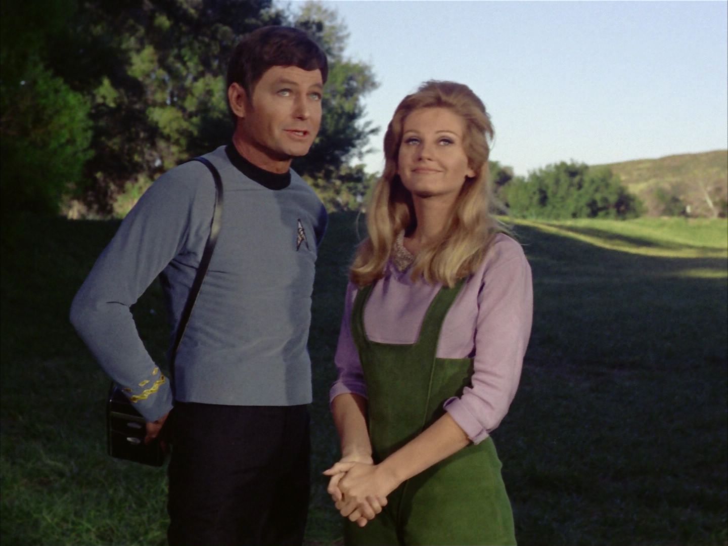 ariane179254_StarTrek_1x24_ThisSideOfParadise_2573.jpg