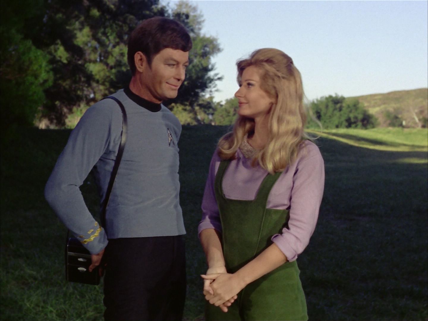 ariane179254_StarTrek_1x24_ThisSideOfParadise_2578.jpg