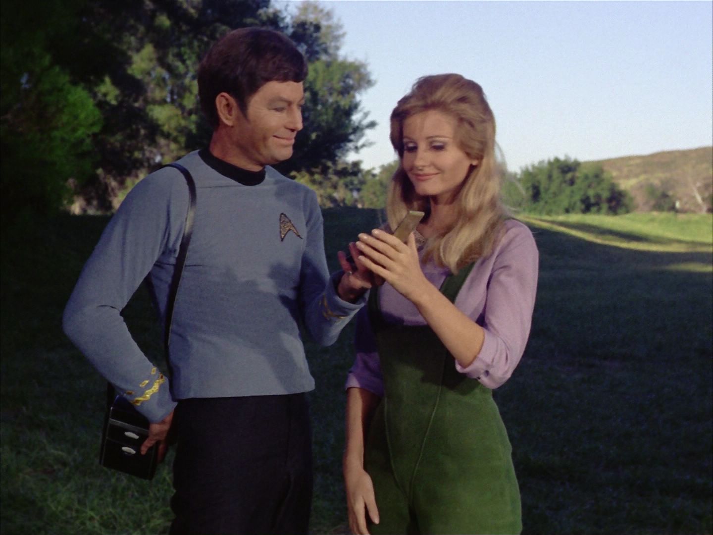 ariane179254_StarTrek_1x24_ThisSideOfParadise_2602.jpg