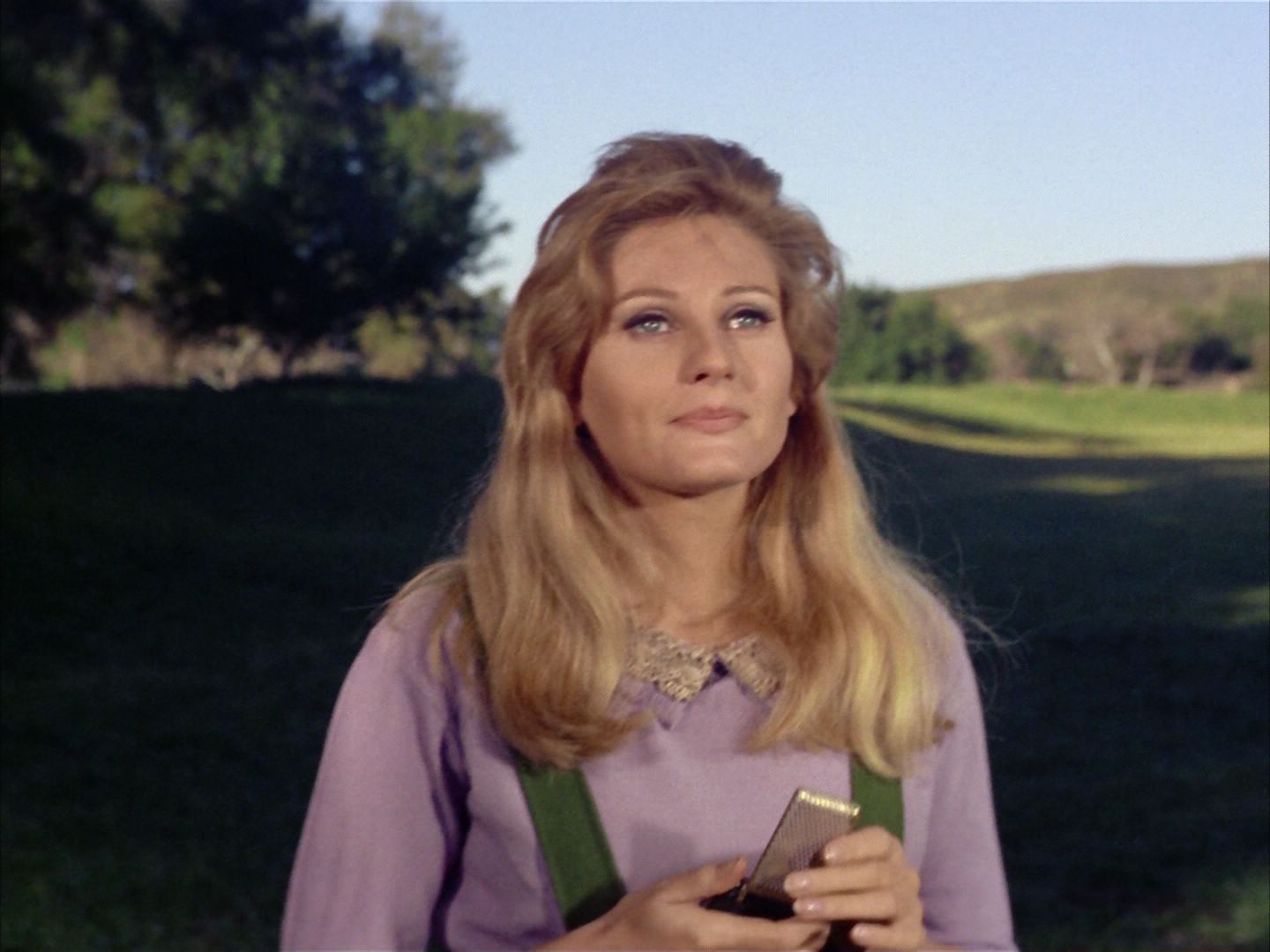 ariane179254_StarTrek_1x24_ThisSideOfParadise_2606.jpg