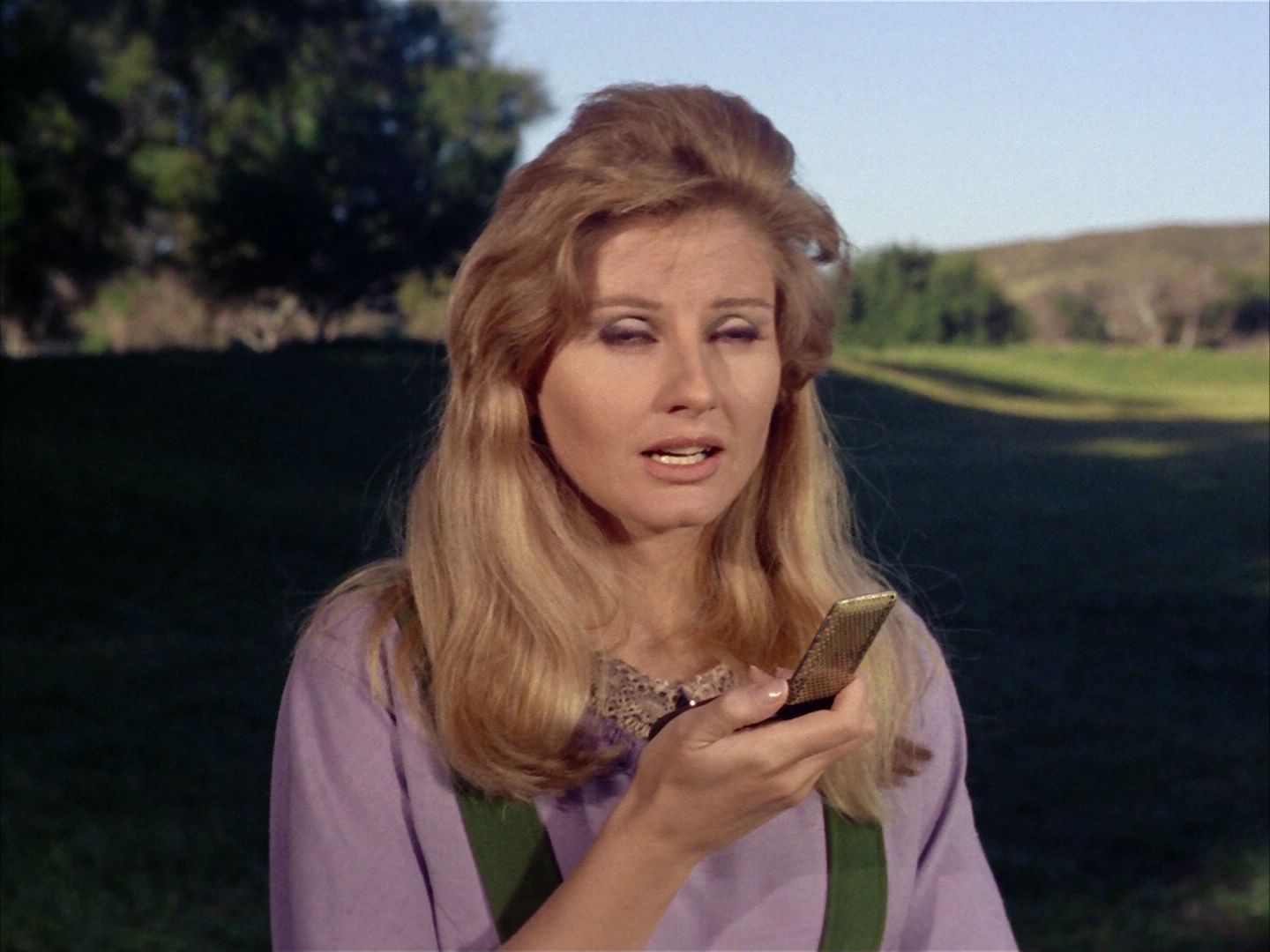 ariane179254_StarTrek_1x24_ThisSideOfParadise_2614.jpg